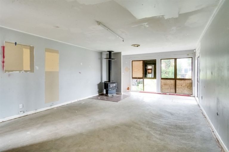Photo of property in 3 Anzac Avenue, Onekawa, Napier, 4110