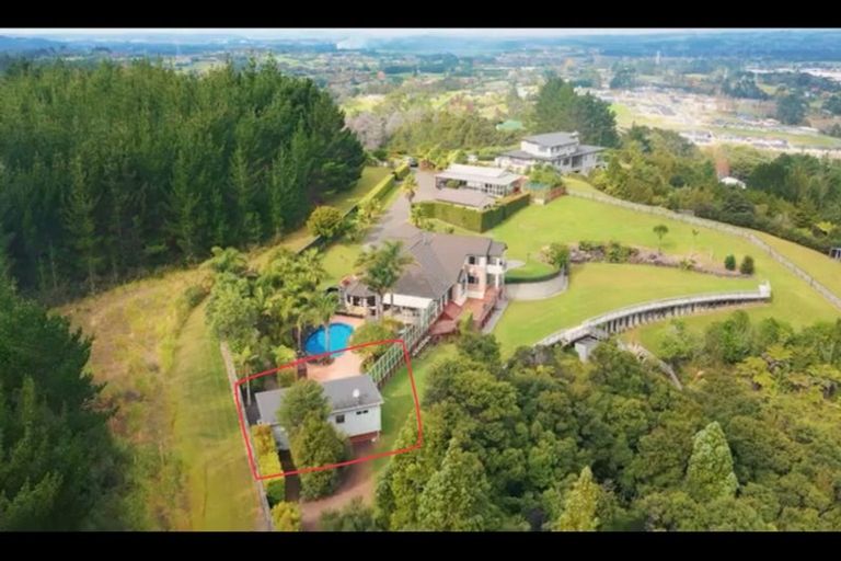 Photo of property in 54 Pinetone Road, Kumeu, 0892