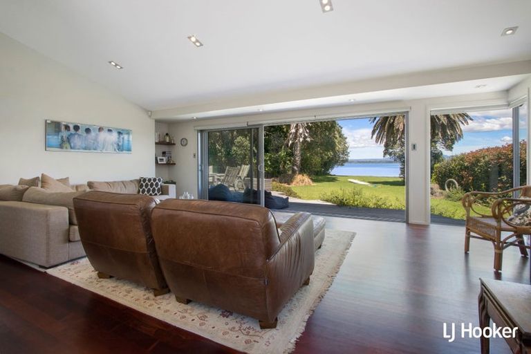 Photo of property in 13 Waione Avenue, Athenree, Waihi Beach, 3177