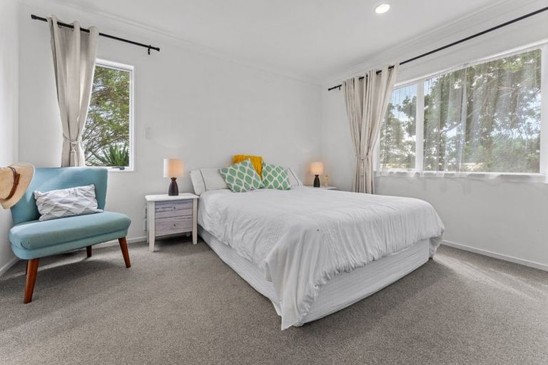 Photo of property in 23d Jelas Road, Red Beach, 0932