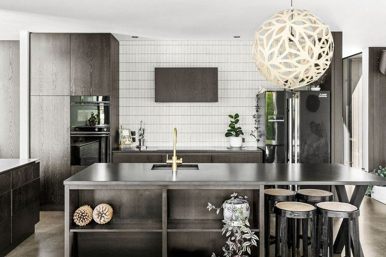 Photo of property in 1 Mcrae Rise, Wanaka, 9305