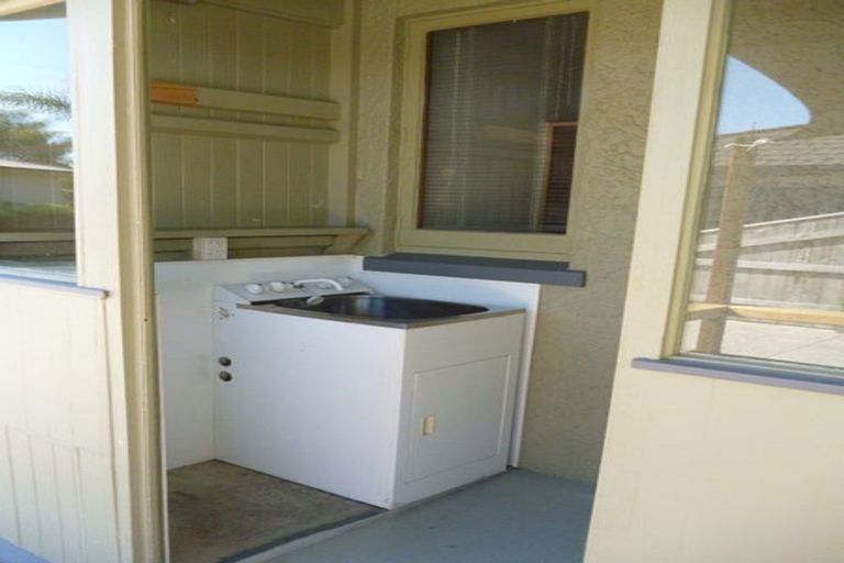 Photo of property in 11 Anzac Avenue, Onekawa, Napier, 4110