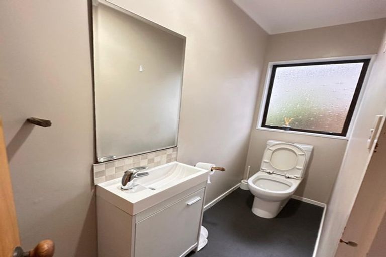 Photo of property in 81b Percy Dyett Drive, Karori, Wellington, 6012