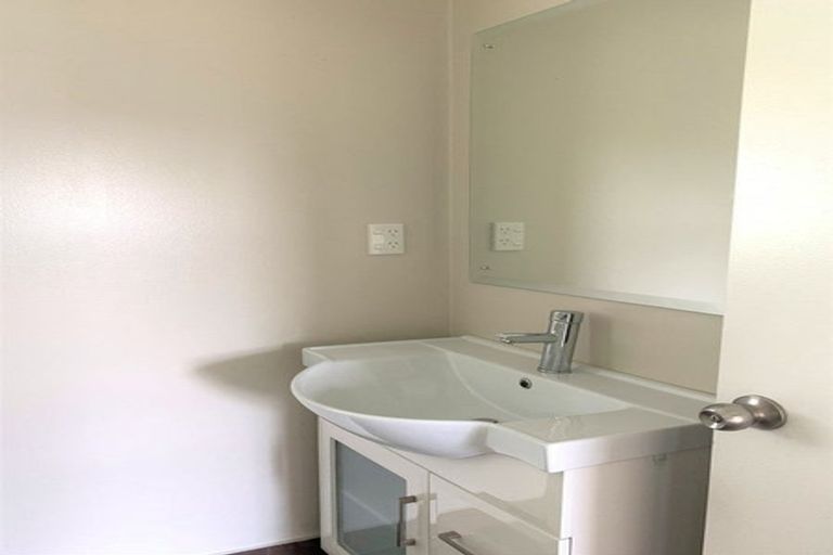 Photo of property in 400 Paremoremo Road, Paremoremo, Auckland, 0632