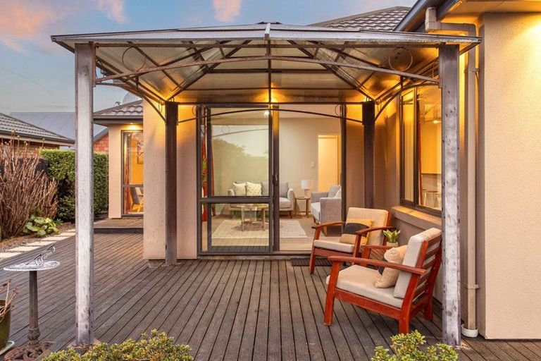 Photo of property in 4 Cayman Close, Shirley, Christchurch, 8052