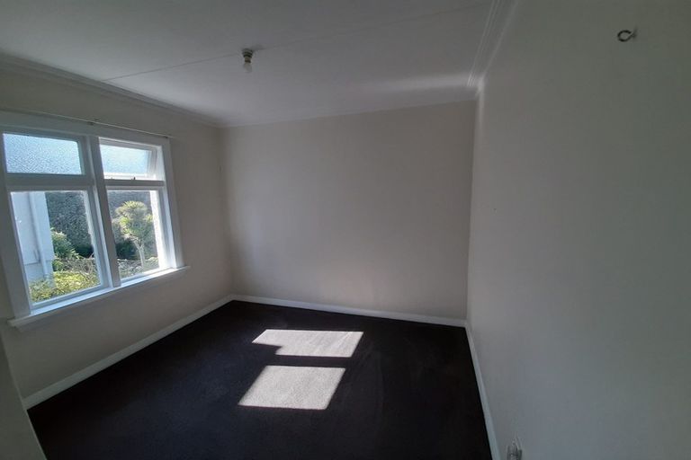 Photo of property in 118 Larnach Road, Vauxhall, Dunedin, 9013