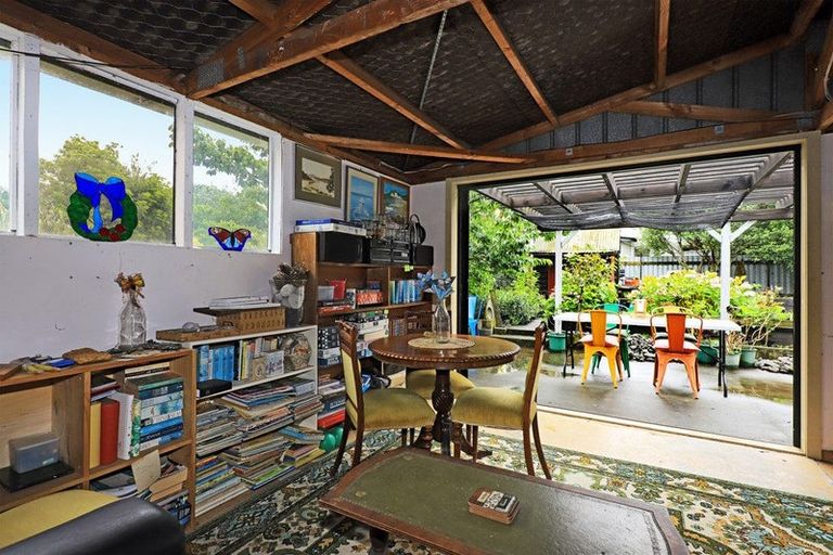 Photo of property in 1106 Cunningham Crescent, Mayfair, Hastings, 4122