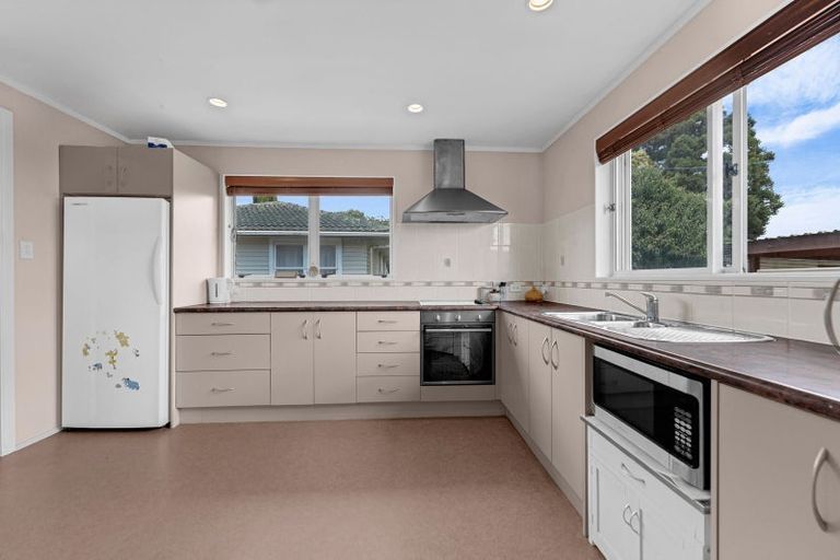 Photo of property in 9 Mcentee Street, Papakura, 2110