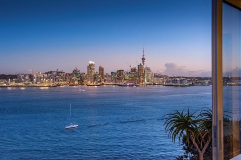 Photo of property in 59a Stanley Point Road, Stanley Point, Auckland, 0624