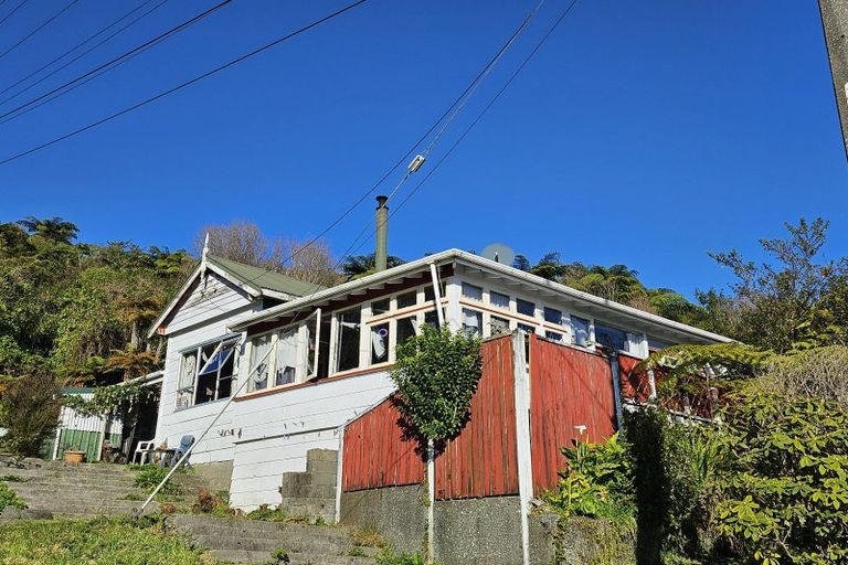 Photo of property in 56 Murray Street, Greymouth, 7805