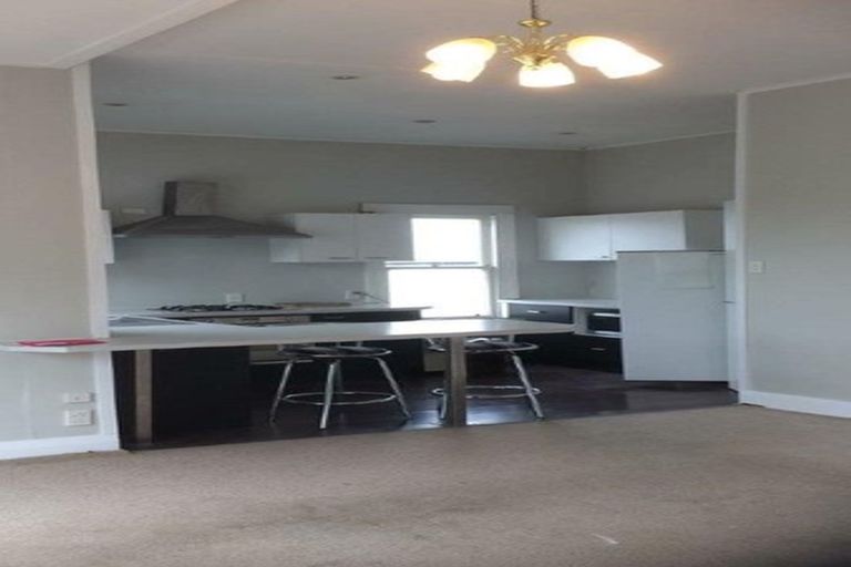 Photo of property in 18 Drivers Road, Maori Hill, Dunedin, 9010