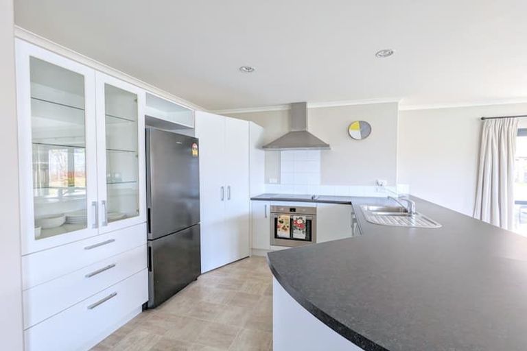 Photo of property in 51 Hamon Place, Pukehangi, Rotorua, 3015