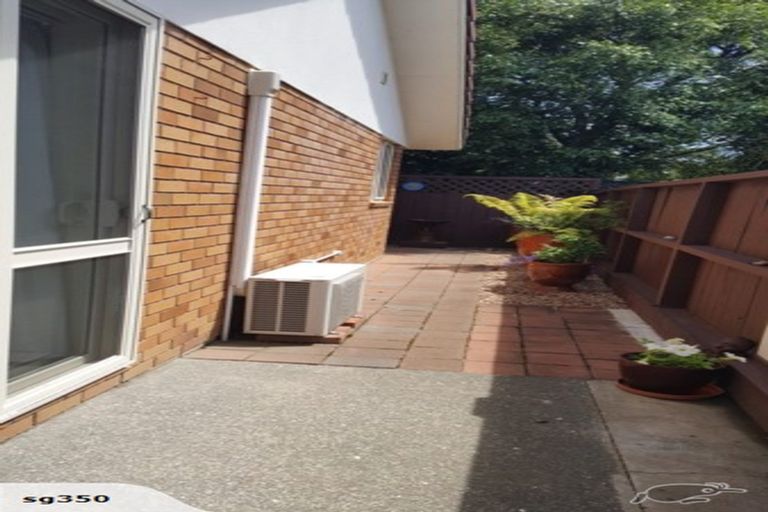 Photo of property in 5/262 Centreway Road, Orewa, 0931