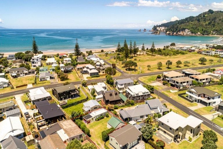 Photo of property in 302b Given Avenue, Whangamata, 3620