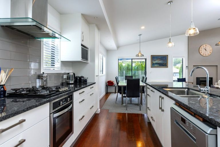 Photo of property in 29 Beach Road, Waikawa, Picton, 7220