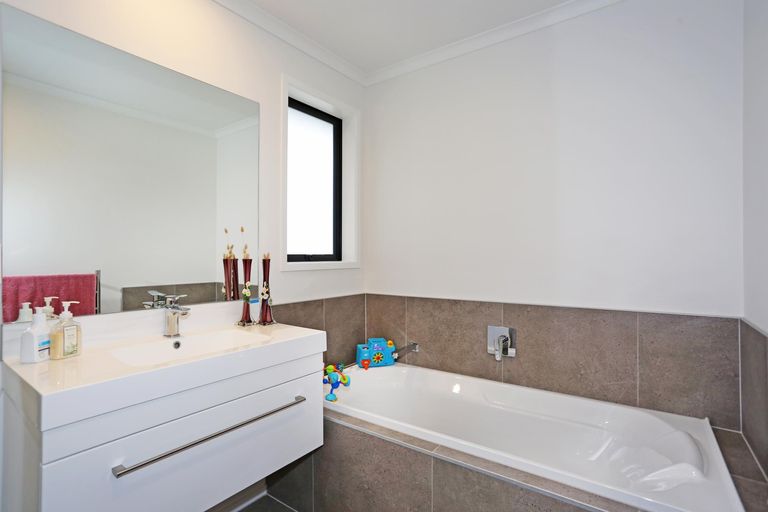 Photo of property in 7 Ascension Lane, Pokeno, 2471