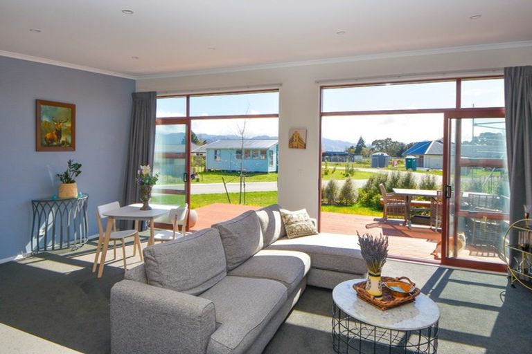 Photo of property in 8 Madison Street, Carterton, 5713