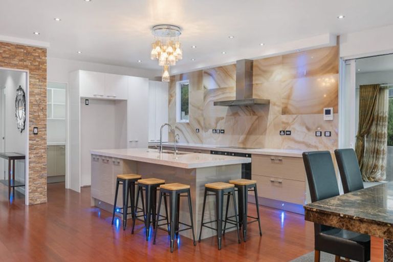 Photo of property in 54 Goodwood Drive, Goodwood Heights, Auckland, 2105