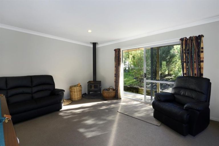 Photo of property in 11 Kaimiko Place, Okiwi Bay, French Pass, 7193