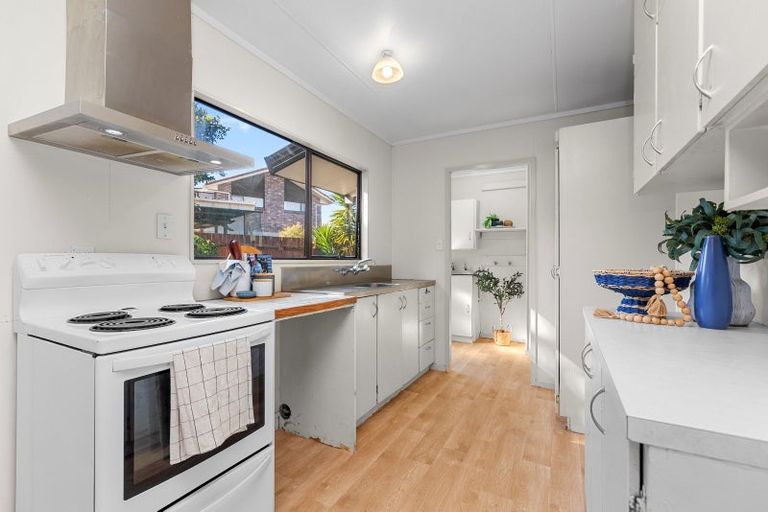 Photo of property in 14a Pokapu Place, Bethlehem, Tauranga, 3110