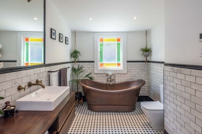 Photo of property in 75 Ironside Road, Johnsonville, Wellington, 6037