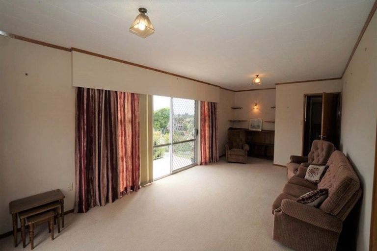 Photo of property in 12 Seaview Road, Ruakaka, 0116