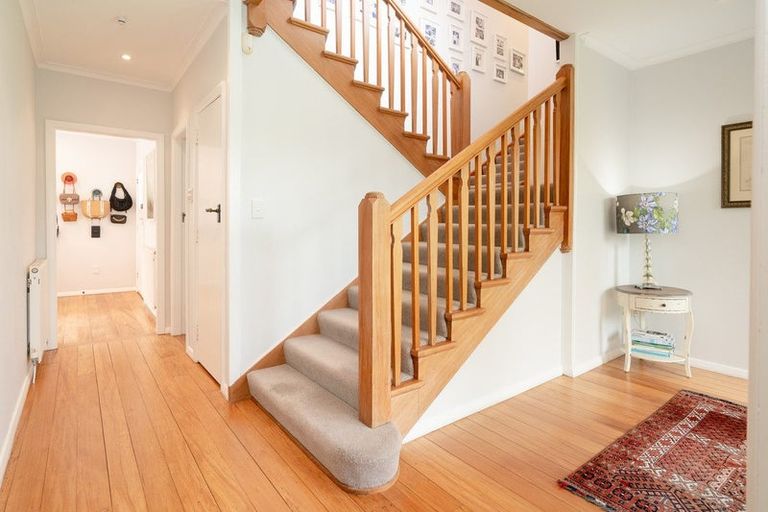 Photo of property in 110 Karori Road, Karori, Wellington, 6012