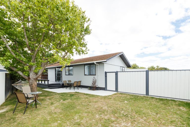 Photo of property in 6 Mercury Street, Milson, Palmerston North, 4414