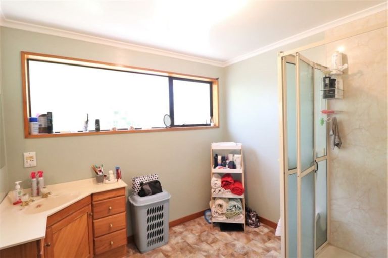 Photo of property in 2 Manse Road, Pahurehure, Papakura, 2113