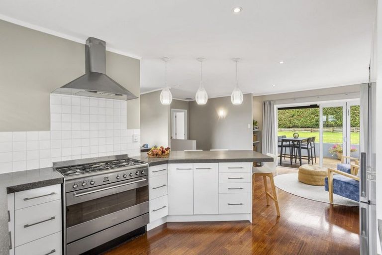 Photo of property in 26 Coromandel Crescent, Mairangi Bay, Auckland, 0630