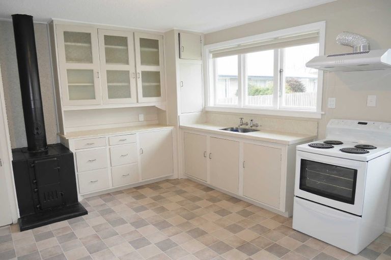 Photo of property in 61 Elizabeth Street, Riccarton, Christchurch, 8041