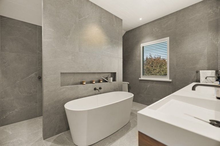 Photo of property in 3/188 Domain Road, Speargrass Flat, Queenstown, 9371