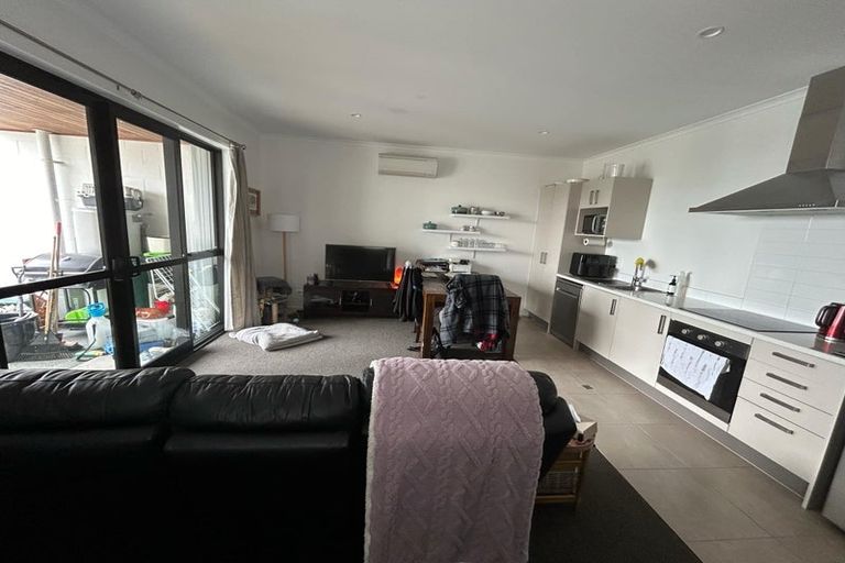 Photo of property in 262 Hobsonville Point Road, Hobsonville, Auckland, 0616