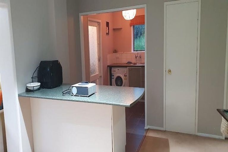 Photo of property in 24 Birman Close, Half Moon Bay, Auckland, 2012