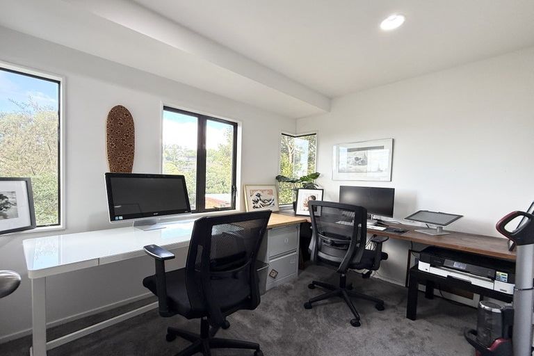 Photo of property in 701b Beach Road, Rothesay Bay, Auckland, 0630