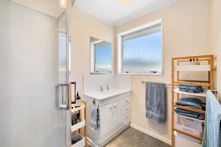 Photo of property in 2/4 Bromley Road, Bromley, Christchurch, 8062