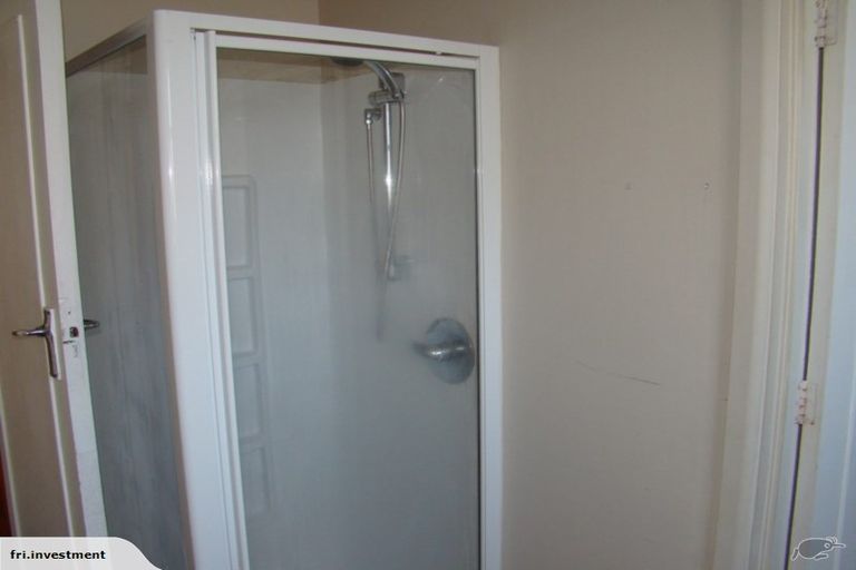 Photo of property in 214 Wainoni Road, Avondale, Christchurch, 8061