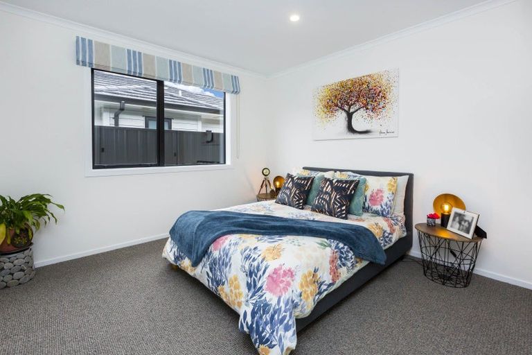 Photo of property in 11 Buddle Road, Wallaceville, Upper Hutt, 5018