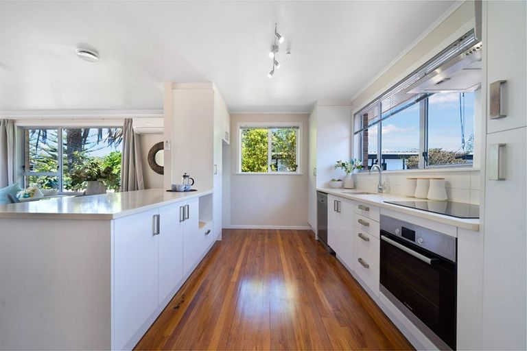 Photo of property in 1/454 Hibiscus Coast Highway, Orewa, 0931