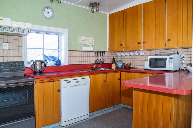 Photo of property in 38 Buchanan Street, Parkside, Timaru, 7910