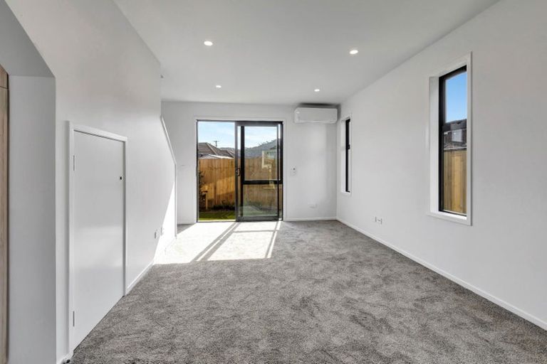 Photo of property in 2/8 Rainey Grove, Taita, Lower Hutt, 5011