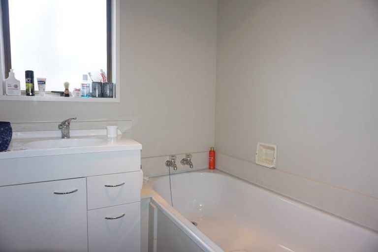 Photo of property in 21 Angela Street, Upper Riccarton, Christchurch, 8041