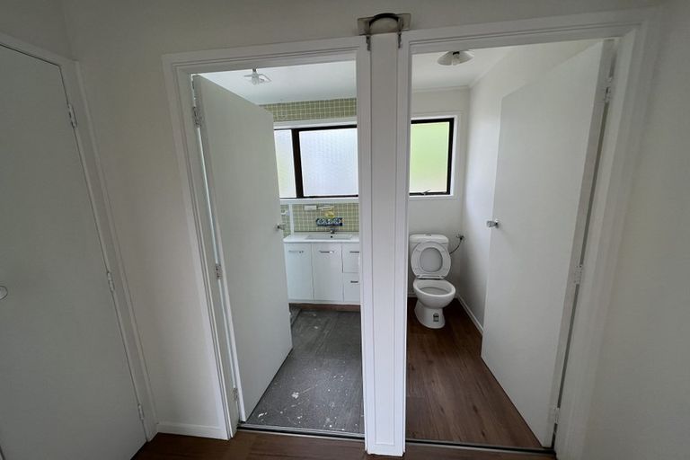 Photo of property in 4 Elvira Place, Ranui, Auckland, 0612