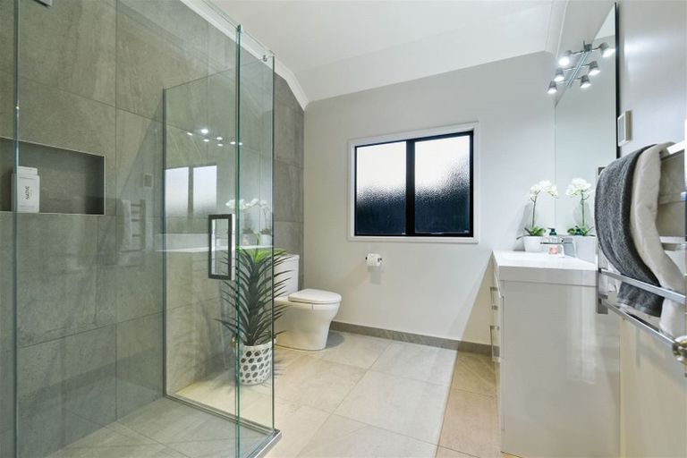 Photo of property in 2 Keswick Crescent, Huntington, Hamilton, 3210