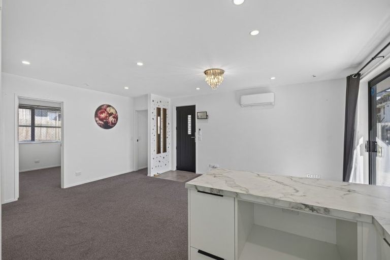 Photo of property in 6b Clerke Place, Marfell, New Plymouth, 4310