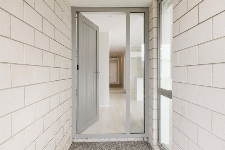 Photo of property in 43 Kaiora Drive, Papamoa Beach, Papamoa, 3118