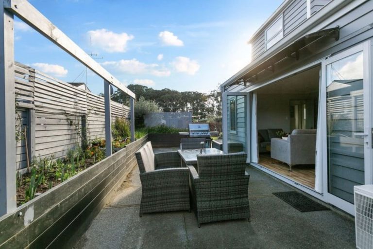 Photo of property in 17 Sheridan Crescent, Leamington, Cambridge, 3432