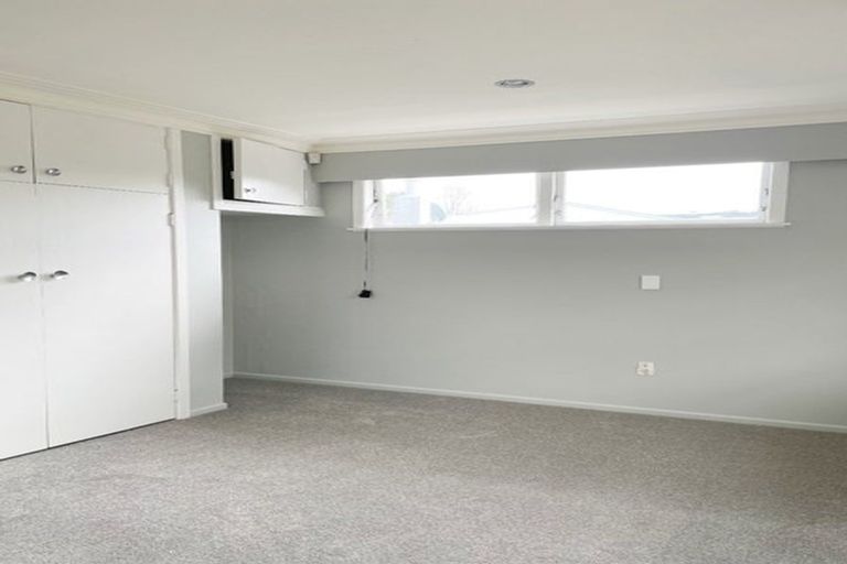 Photo of property in 89 Exmouth Road, Northcote, Auckland, 0627