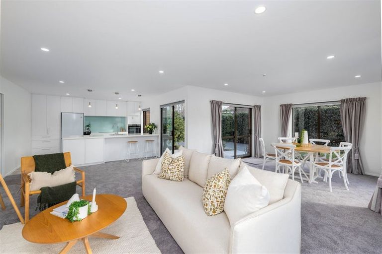 Photo of property in 1/87 Merrin Street, Avonhead, Christchurch, 8042