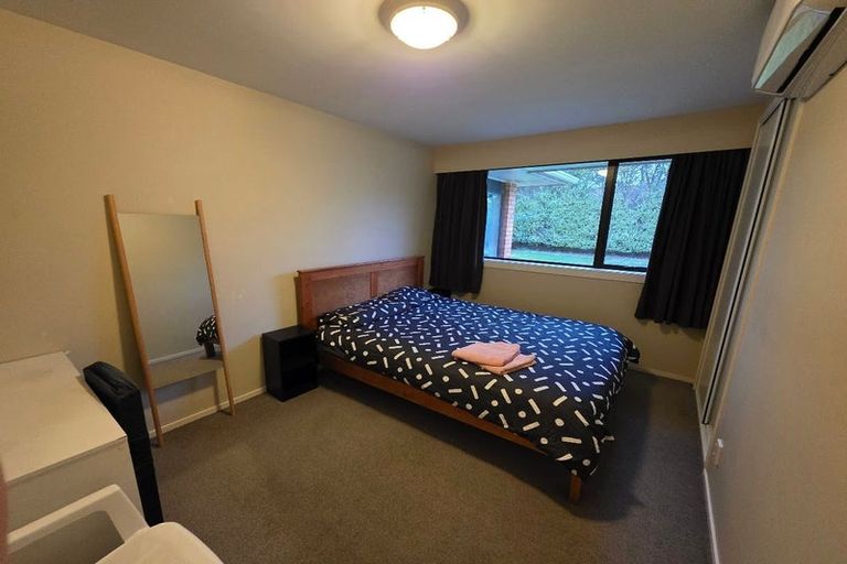 Photo of property in 15 Highland Place, Avonhead, Christchurch, 8042